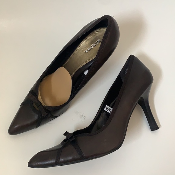 Merona Woman’s Brown Heels. Size 9 - Picture 3 of 8